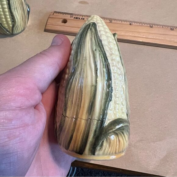 Vintage Corn Shaped Salt and Pepper Shakers - Picture 3 of 8